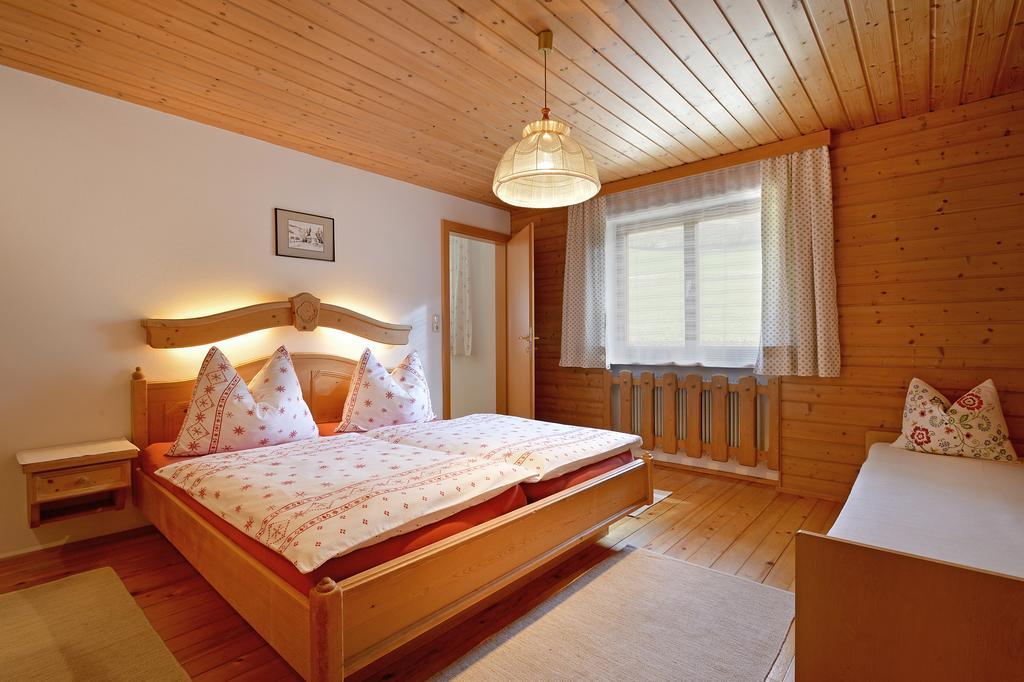 Ferienwohnung Gugghof Hopfgarten im Brixental Zimmer foto